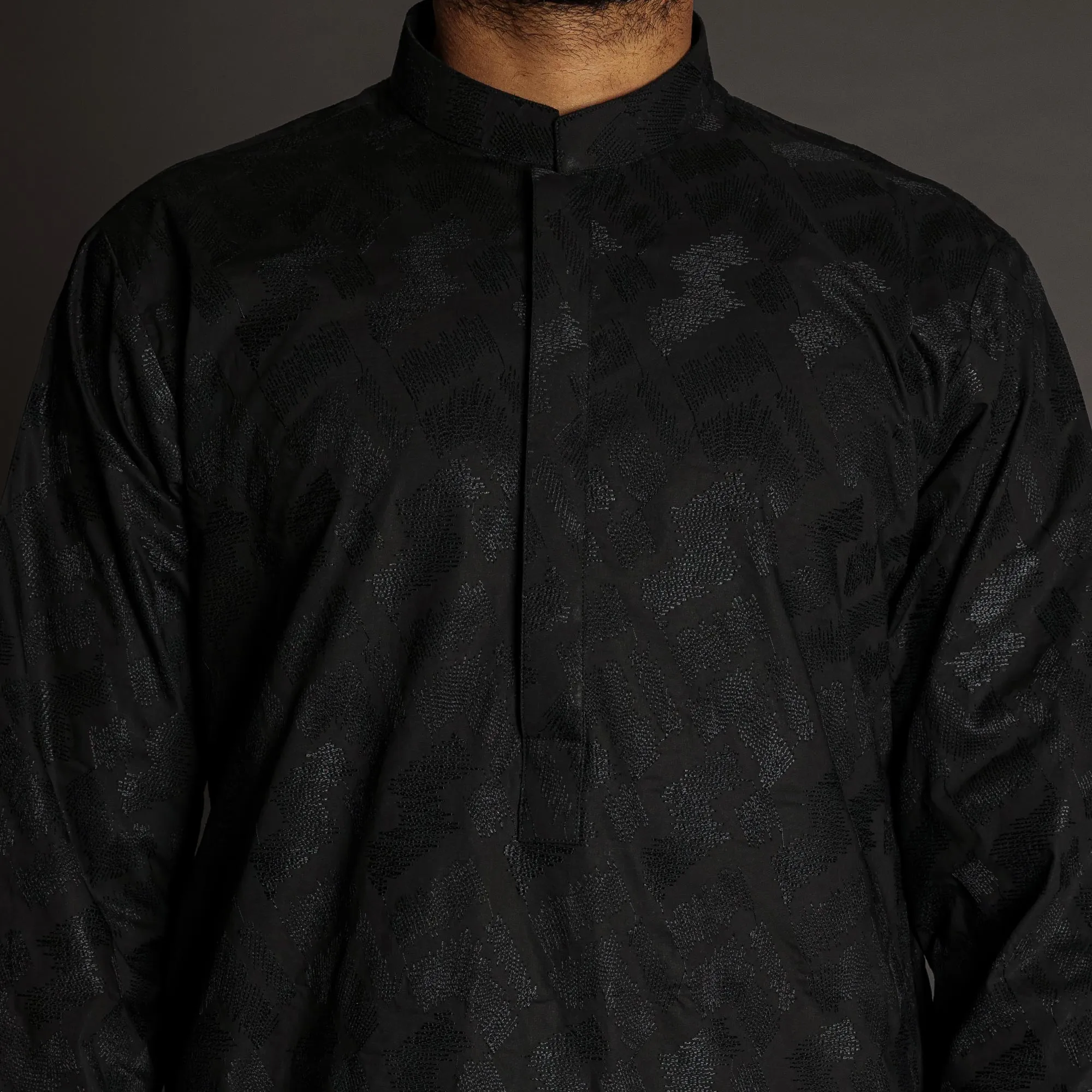 Black Embroidered Noble Kurta