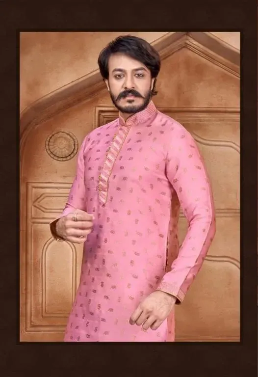 Embroidered Men's Pure Jacquard Leaf Work Kurta Pajama Set In Light Pink