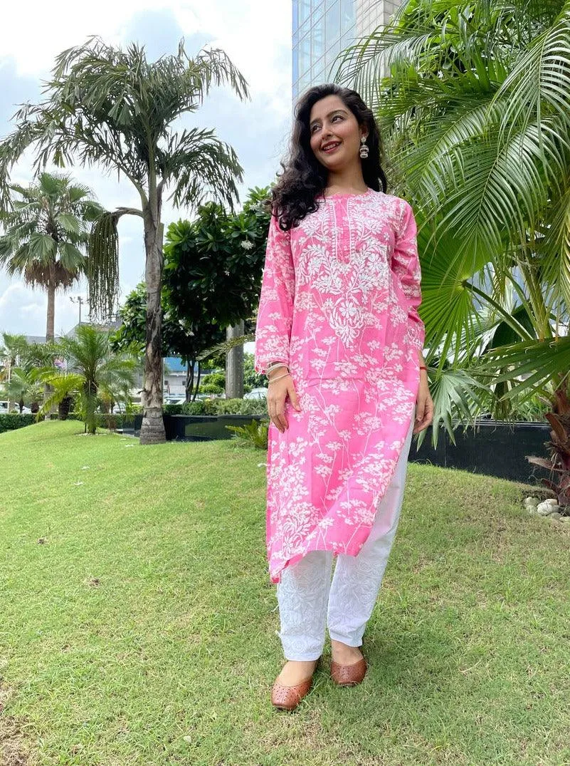 Hina Chikankari Mulmul Straight Kurta