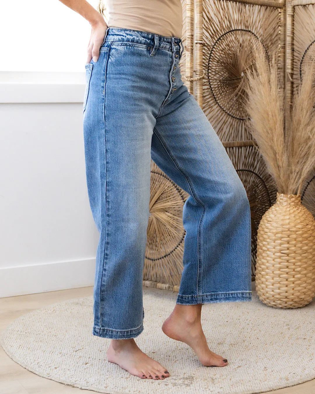 NEW! KanCan Eleanor Non Distressed Wide Leg Jeans