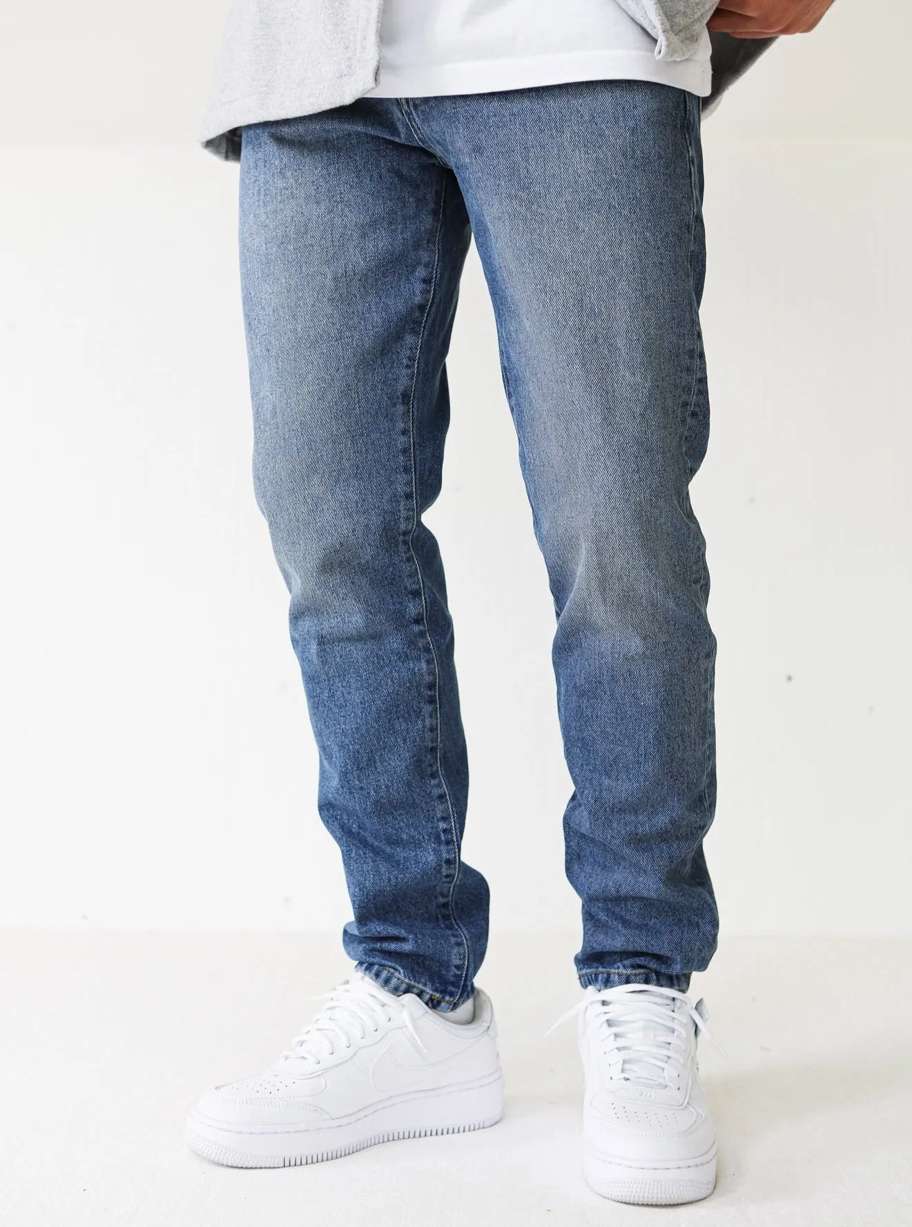 Premium Basic Vintage Blue Essential Jeans