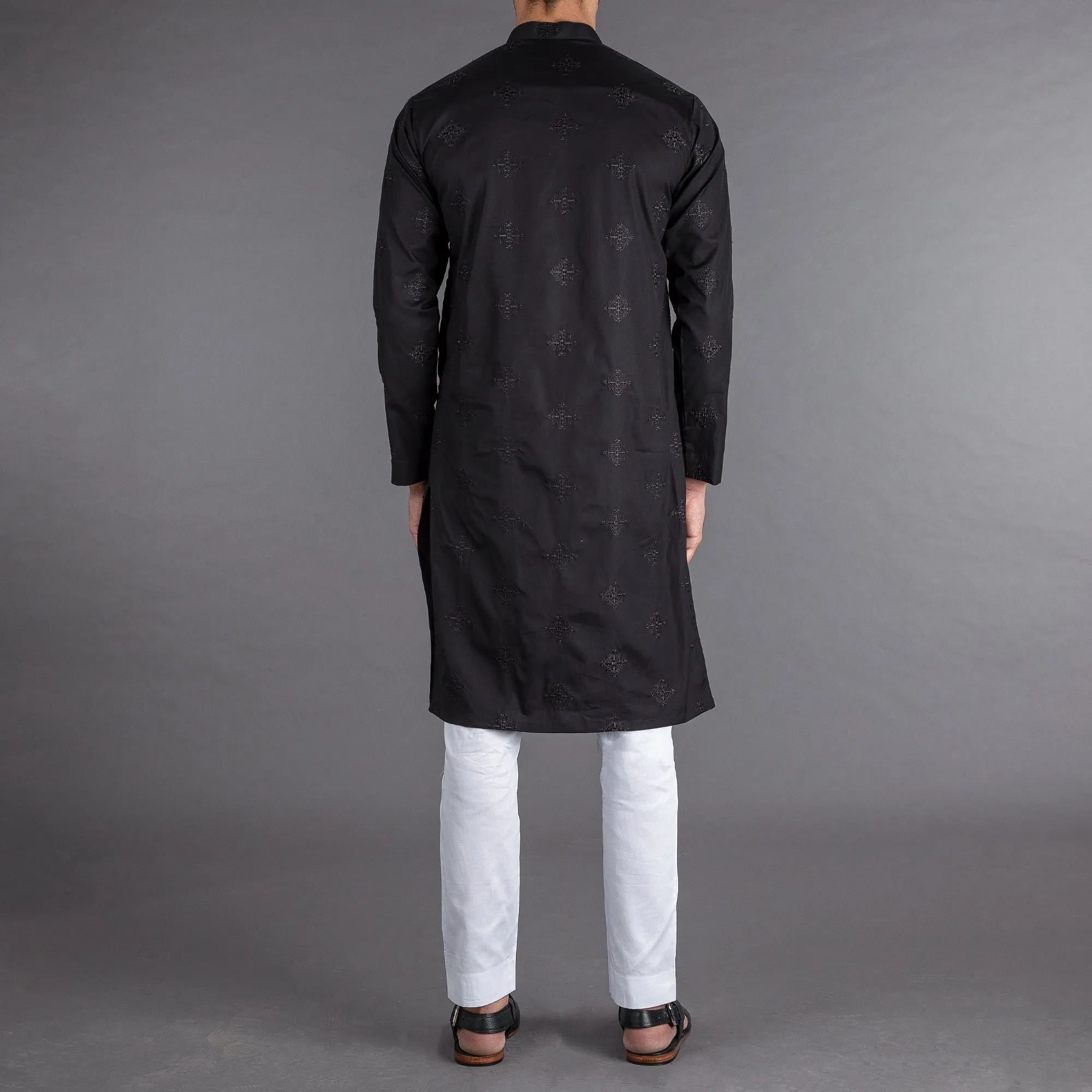 Riwaaj - Black Embroidered Kurta