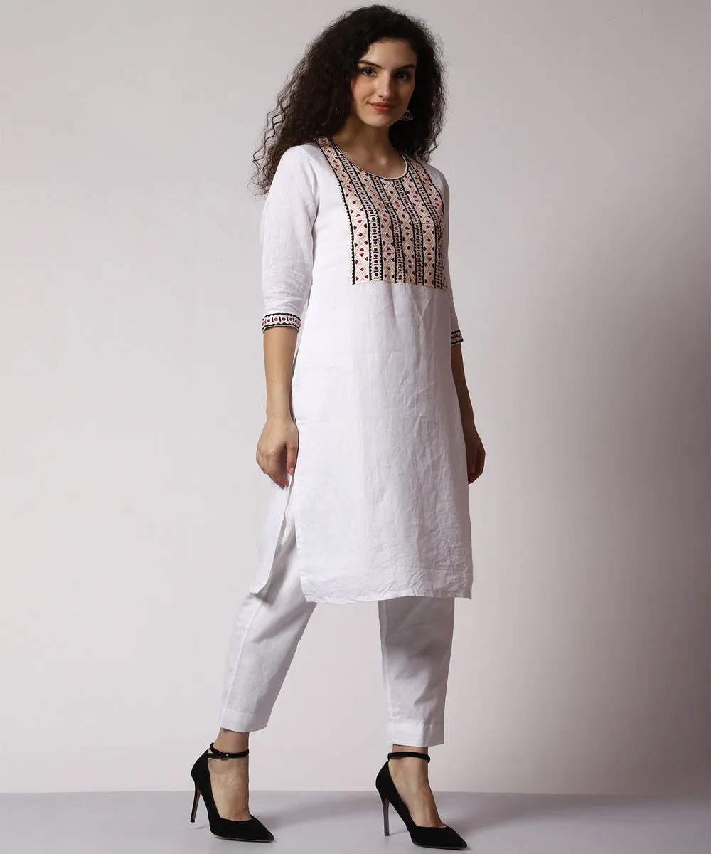 White hand embridered cotton 3/4 sleeves kurta set